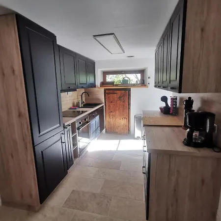 Holiday home Le Carot : De Montagne Independant Et Calme Campan